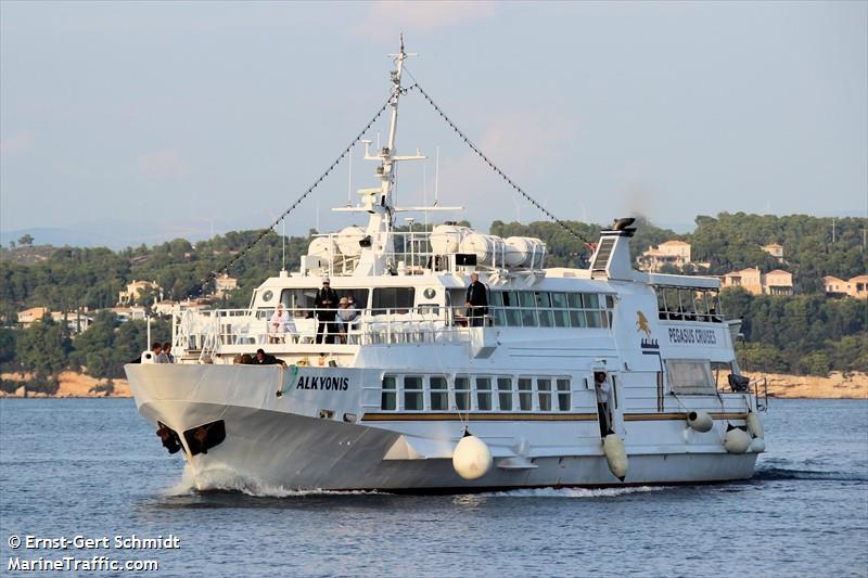 alkionis (Passenger Ship) - IMO 8655590, MMSI 237027200, Call Sign SX4338 under the flag of Greece