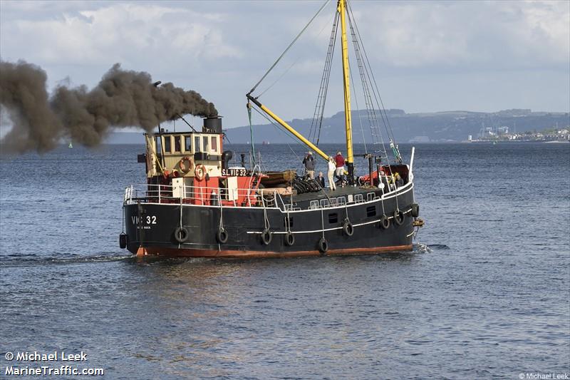 vic 32 (Passenger ship) - IMO , MMSI 235002864, Call Sign 2KVK under the flag of United Kingdom (UK)