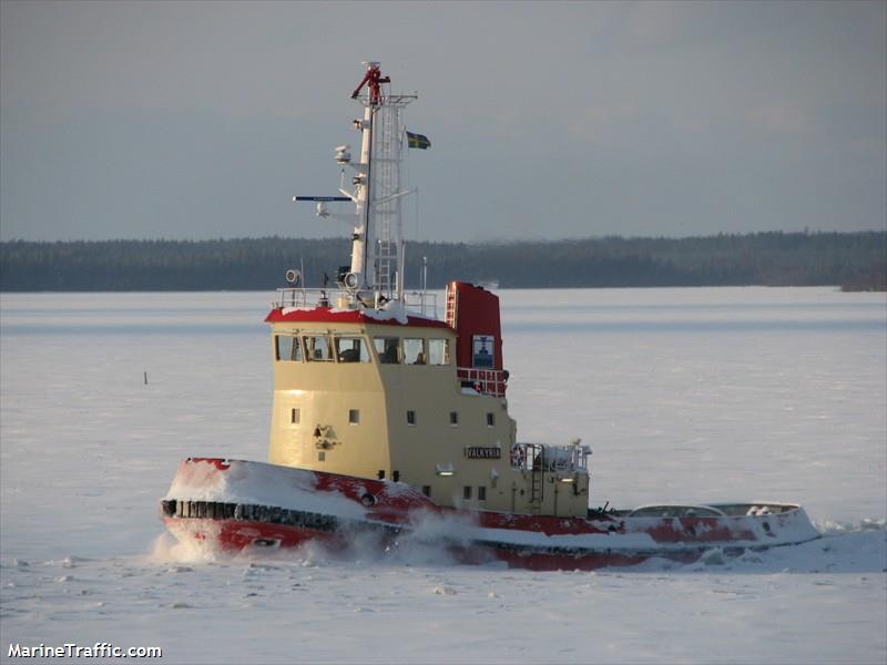 valkyria (Tug) - IMO 7504548, MMSI 265537680, Call Sign SFKP under the flag of Sweden