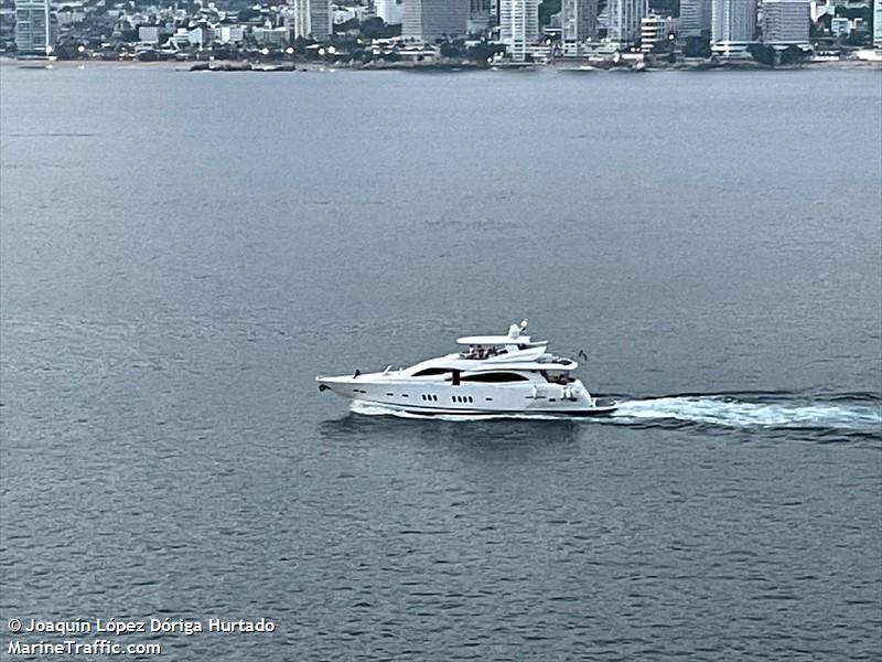 litos (Pleasure craft) - IMO , MMSI 376392000, Call Sign J8Y3594 under the flag of St Vincent & Grenadines