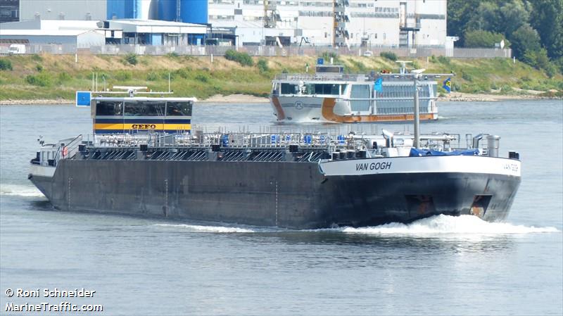 van gogh (Tanker) - IMO , MMSI 211303380, Call Sign DK4496 under the flag of Germany