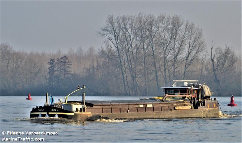 ndl ii (Cargo ship) - IMO , MMSI 226002610, Call Sign FM3506 under the flag of France