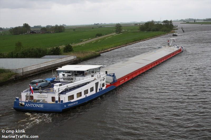 antonie (Cargo ship) - IMO , MMSI 244030668, Call Sign PG5611 under the flag of Netherlands