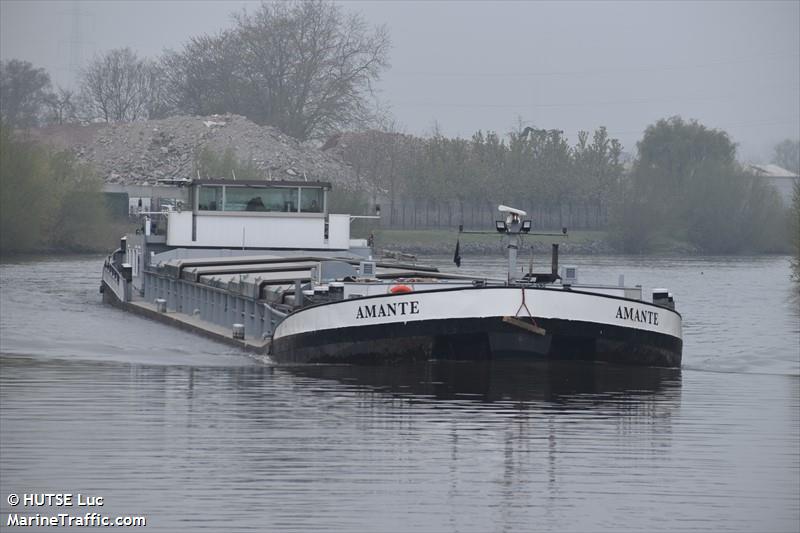 boadicea (Cargo ship) - IMO , MMSI 244630389, Call Sign PD2122 under the flag of Netherlands