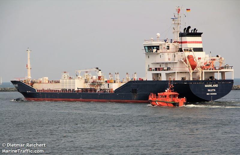 mainland (Chemical/Oil Products Tanker) - IMO 9431056, MMSI 249446000, Call Sign 9HSF9 under the flag of Malta