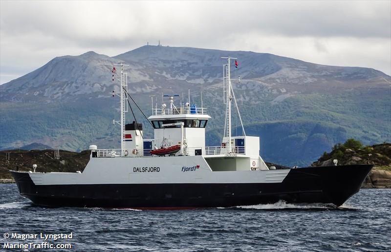 dalsfjord (Passenger/Ro-Ro Cargo Ship) - IMO 8505458, MMSI 257257400, Call Sign JWZD under the flag of Norway
