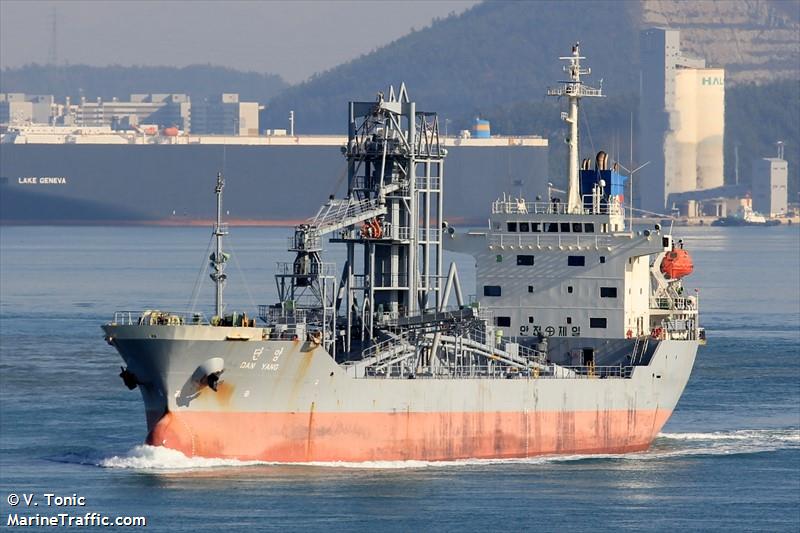 mv danyang (Cement Carrier) - IMO 9128295, MMSI 441508000, Call Sign DSQA3 under the flag of Korea