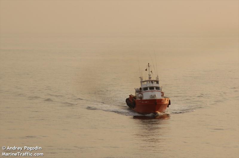 sea line 1 (Offshore Tug/Supply Ship) - IMO 8873245, MMSI 470080000, Call Sign A6E2585 under the flag of UAE