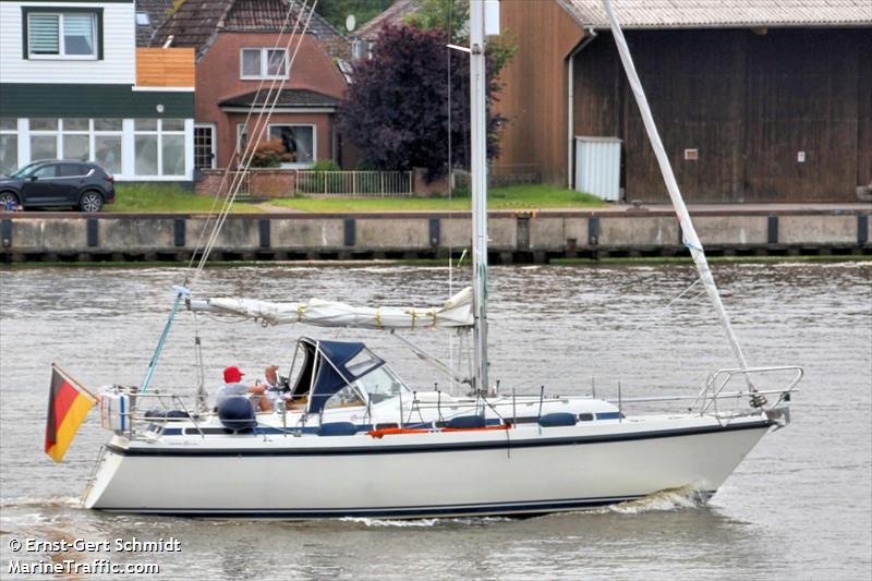 tea for two (Pleasure craft) - IMO , MMSI 211642830, Call Sign DJ6632 under the flag of Germany