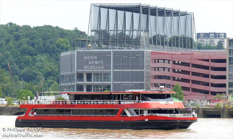 sicambre (-) - IMO , MMSI 226011080 under the flag of France