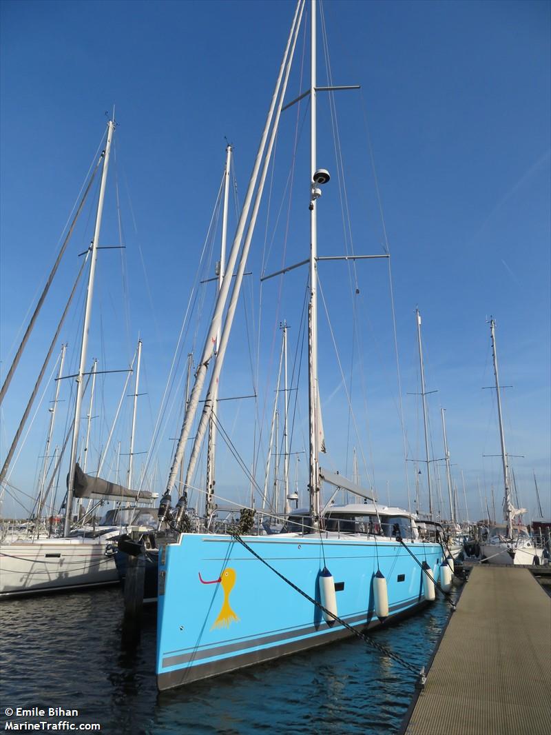 heolia (Sailing vessel) - IMO , MMSI 228109240, Call Sign FRJ5321 under the flag of France