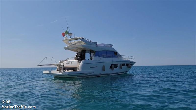 lady b (Unknown) - IMO , MMSI 247270590, Call Sign IM4168 under the flag of Italy