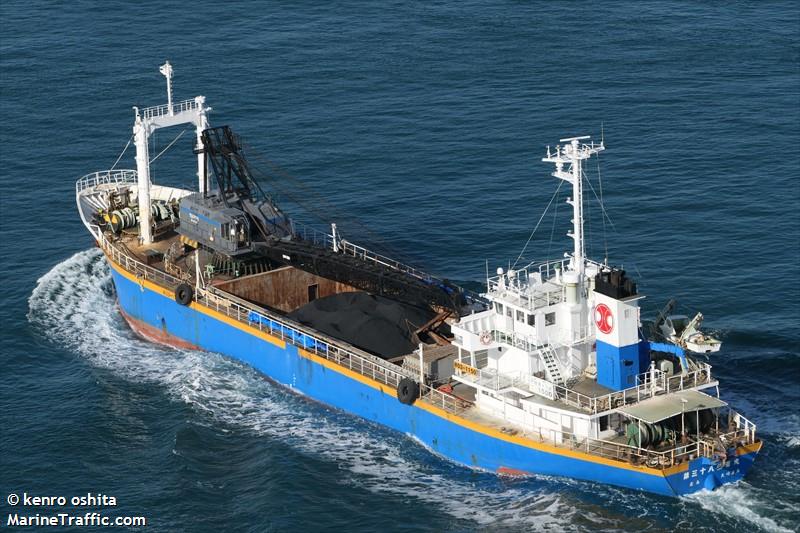 no.38 sumiwaka maru (Cargo ship) - IMO , MMSI 431500396, Call Sign JL6430 under the flag of Japan