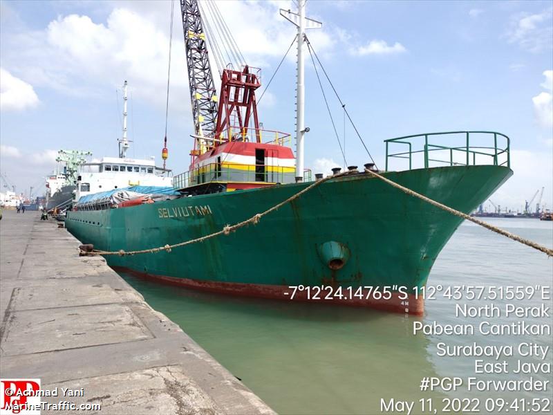 km. selvi utami (-) - IMO , MMSI 525022156, Call Sign YHWE under the flag of Indonesia