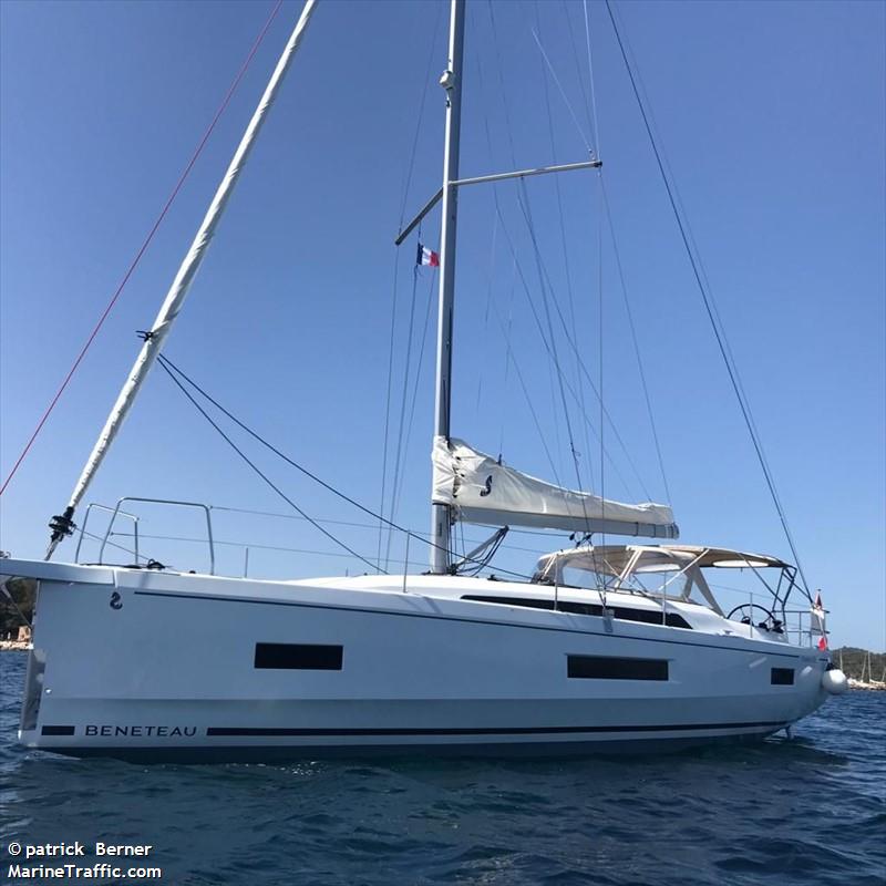 azuli (Pleasure craft) - IMO , MMSI 269116390, Call Sign HBY5682 under the flag of Switzerland