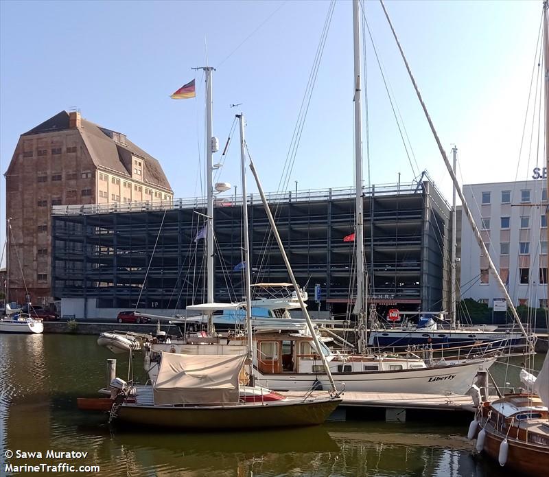 liberty (Pleasure craft) - IMO , MMSI 211431460, Call Sign DG5417 under the flag of Germany