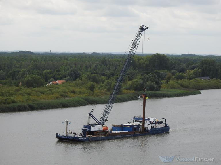 noord-west (Dredging or UW ops) - IMO 8403428, MMSI 205527490, Call Sign OT5274 under the flag of Belgium