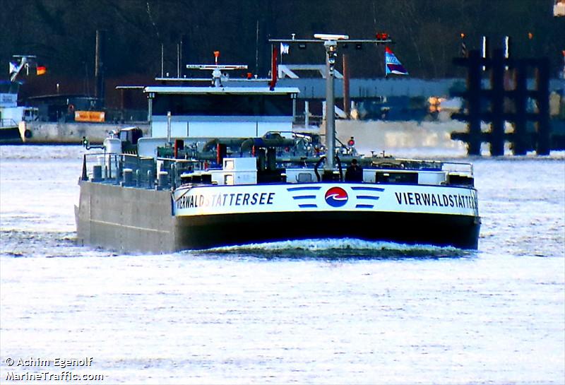 vierwaldstaettersee (Tanker) - IMO , MMSI 211806570, Call Sign DD5127 under the flag of Germany
