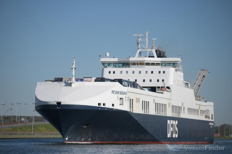 petunia seaways (Ro-Ro Cargo Ship) - IMO 9259501, MMSI 220223000, Call Sign OXJM2 under the flag of Denmark