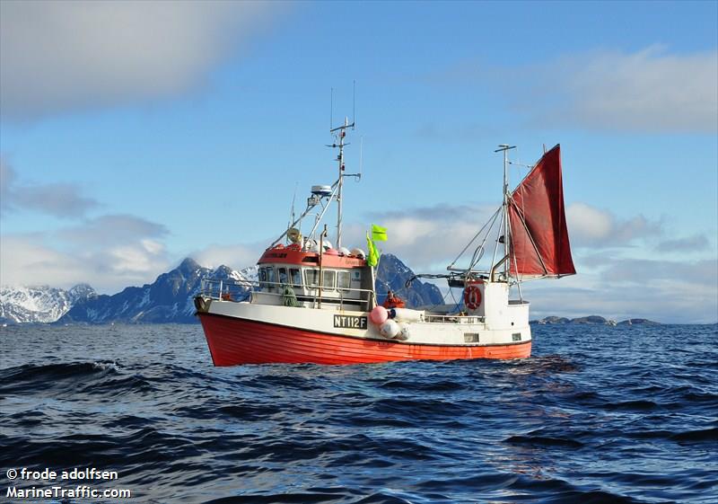 angelsen junior (Fishing vessel) - IMO , MMSI 257064040, Call Sign LK6394 under the flag of Norway