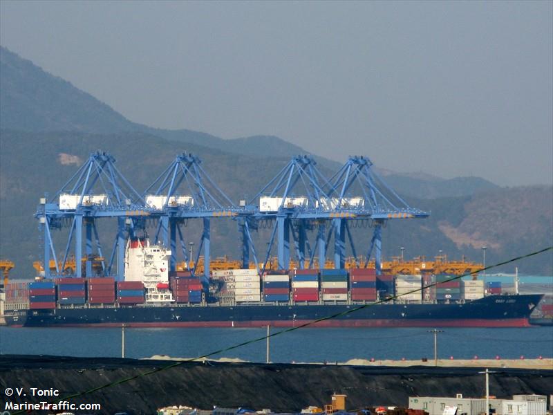 seaspan lebu (Container Ship) - IMO 9443463, MMSI 477748400, Call Sign VRGT2 under the flag of Hong Kong