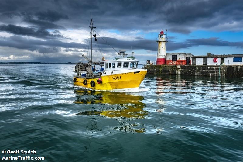 three jays ss84 (Fishing vessel) - IMO , MMSI 232005045, Call Sign MAHQ4 under the flag of United Kingdom (UK)