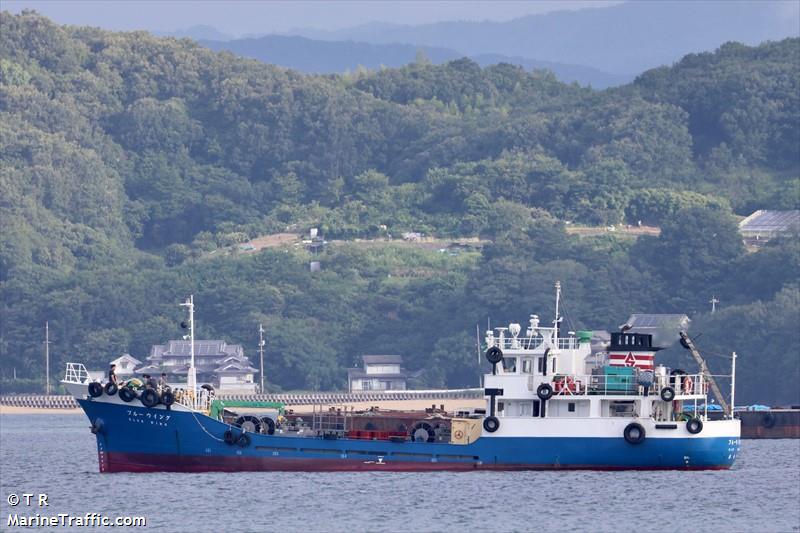 blue wing (Tanker) - IMO , MMSI 431301189 under the flag of Japan