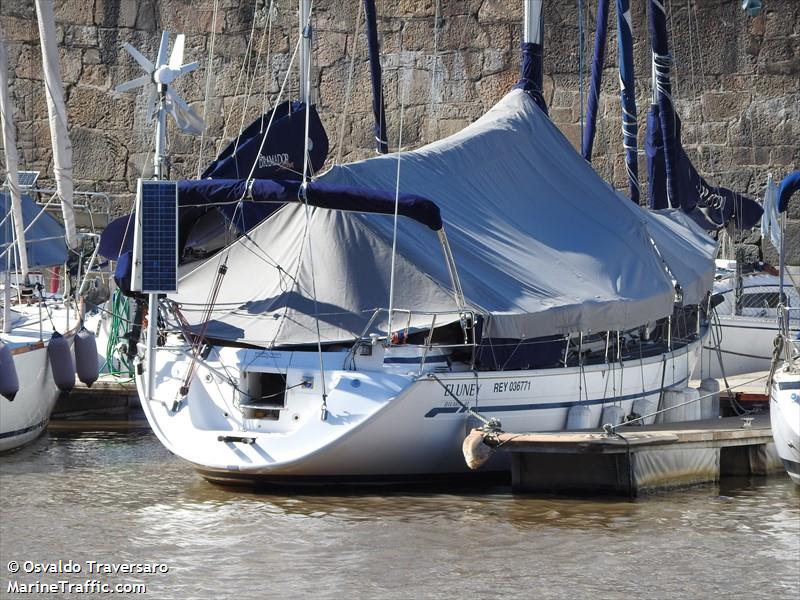 eluney (Sailing vessel) - IMO , MMSI 701006499, Call Sign LW2870 under the flag of Argentina