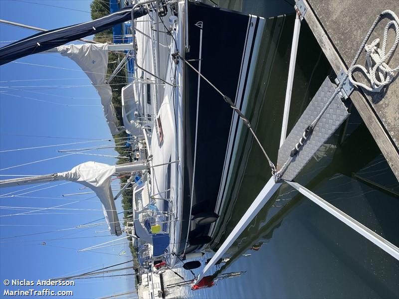 dark pearl (Sailing vessel) - IMO , MMSI 265035760, Call Sign SD8660 under the flag of Sweden