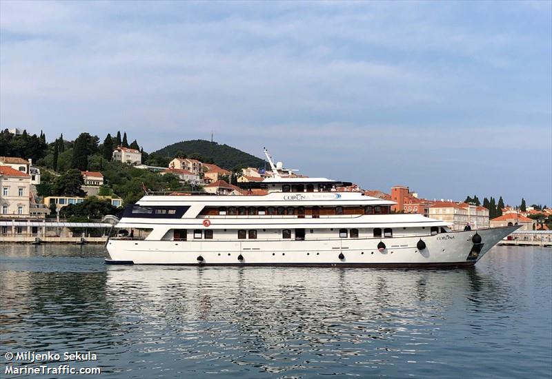 corona (Passenger ship) - IMO , MMSI 238032240, Call Sign 9A2352 under the flag of Croatia