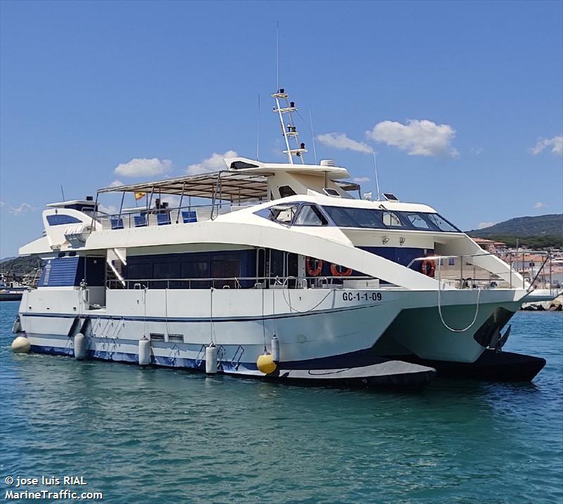 la boheme 4 (Passenger Ship) - IMO 9580467, MMSI 228120530, Call Sign FAJ6492 under the flag of France