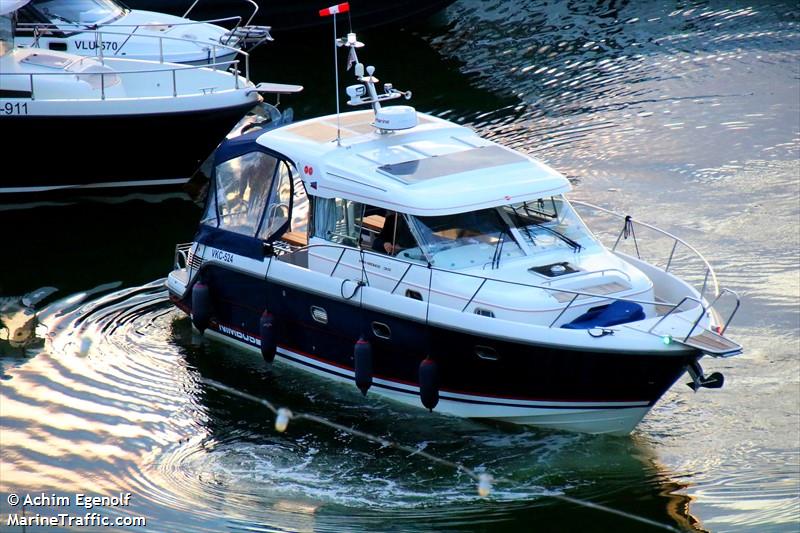 ehe (Pleasure craft) - IMO , MMSI 276012310, Call Sign ES3851 under the flag of Estonia