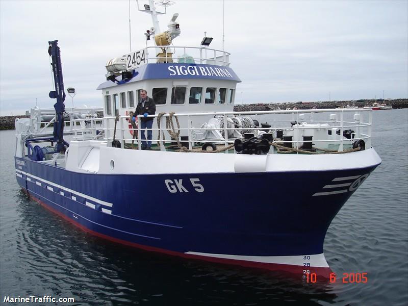 siggi bjarna (Fishing Vessel) - IMO 9224221, MMSI 251037110, Call Sign TFUR under the flag of Iceland