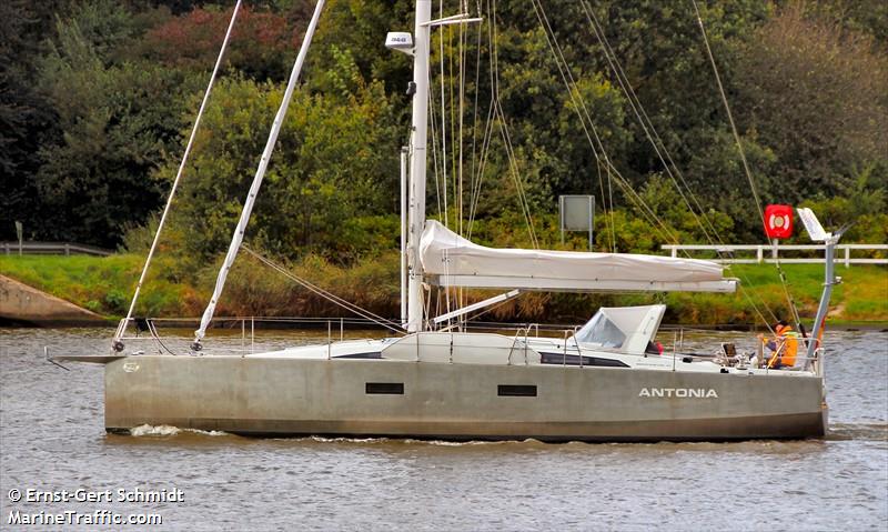 antonia (Sailing vessel) - IMO , MMSI 211690540, Call Sign DKBS2 under the flag of Germany