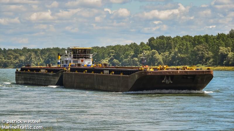 geb. grieshaber (Cargo ship) - IMO , MMSI 211557890, Call Sign DC4830 under the flag of Germany