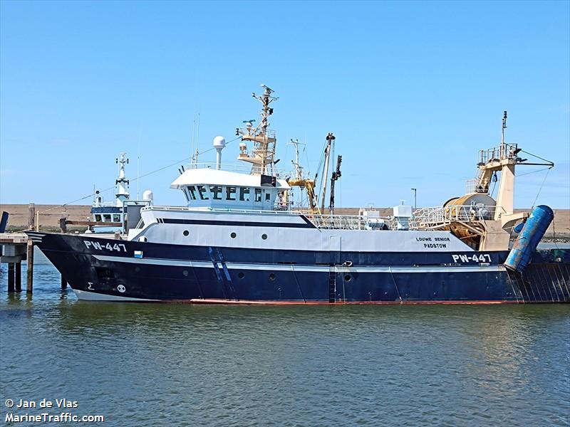 louwe senior (Fishing Vessel) - IMO 9242003, MMSI 235003170, Call Sign VSLB9 under the flag of United Kingdom (UK)