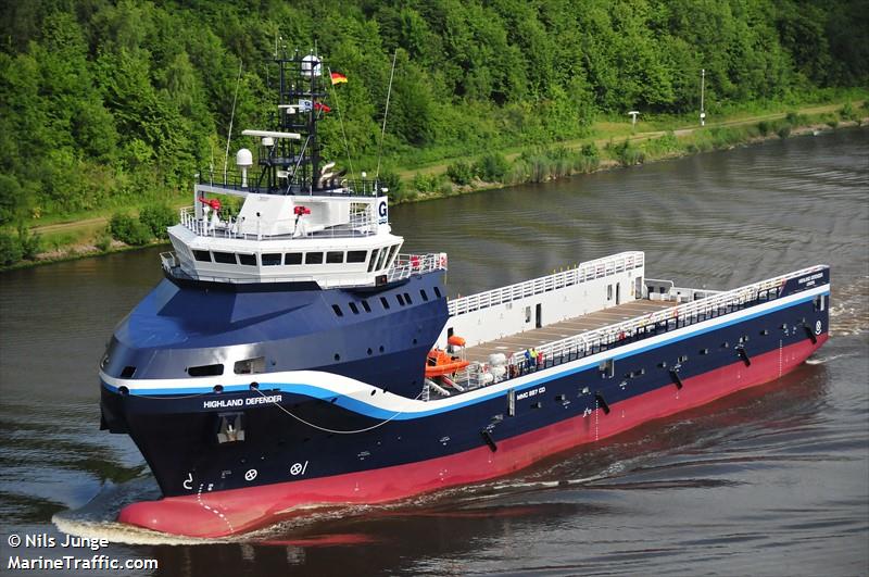 highland defender (Offshore Tug/Supply Ship) - IMO 9639335, MMSI 235094267, Call Sign 2FUB8 under the flag of United Kingdom (UK)