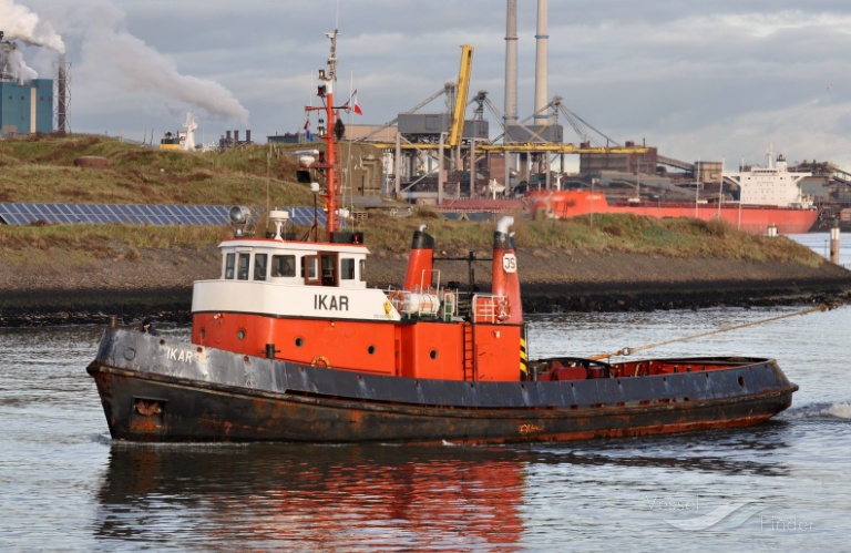 ikar (Tug) - IMO 6519302, MMSI 261000620, Call Sign SPG2521 under the flag of Poland