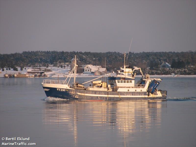 vestland (Fishing Vessel) - IMO 6909985, MMSI 265754000, Call Sign SGCF under the flag of Sweden