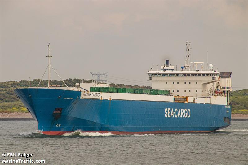 trans carrier (Ro-Ro Cargo Ship) - IMO 9007879, MMSI 311102000, Call Sign C6RM5 under the flag of Bahamas