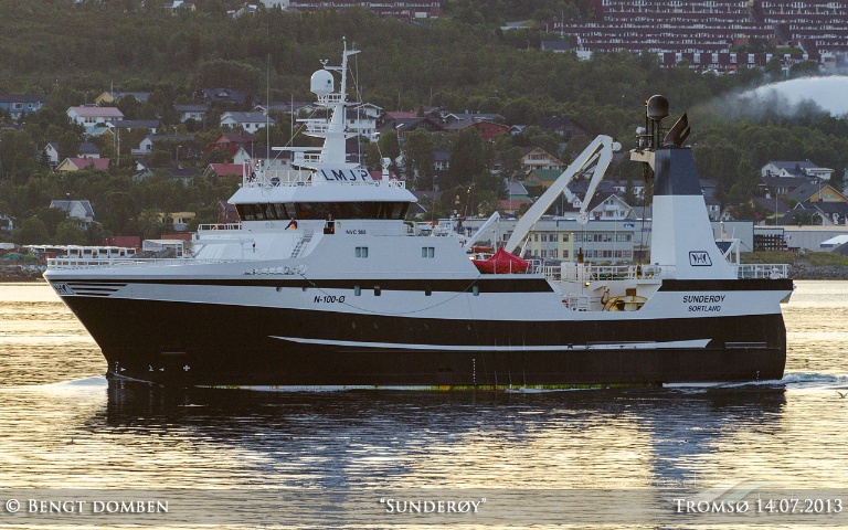 sunderoey (Fishing Vessel) - IMO 9294903, MMSI 316042032, Call Sign CFA3172 under the flag of Canada