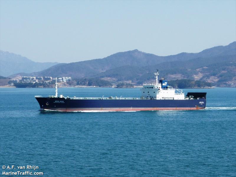 kwangyang leader (Ro-Ro Cargo Ship) - IMO 9155810, MMSI 440310490, Call Sign 075711 under the flag of Korea