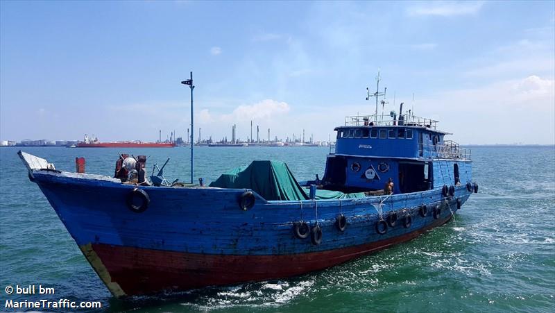 mitra bahari (Cargo ship) - IMO , MMSI 525012044 under the flag of Indonesia