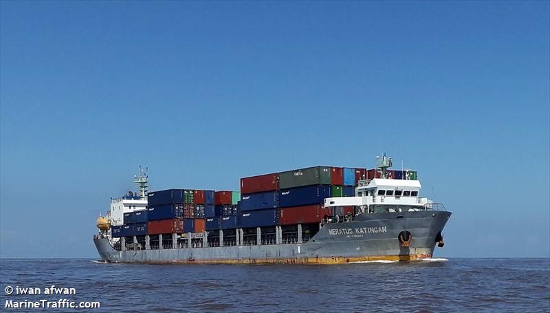 mv meratus katingan (Container Ship) - IMO 9760342, MMSI 525025102, Call Sign YBAT2 under the flag of Indonesia