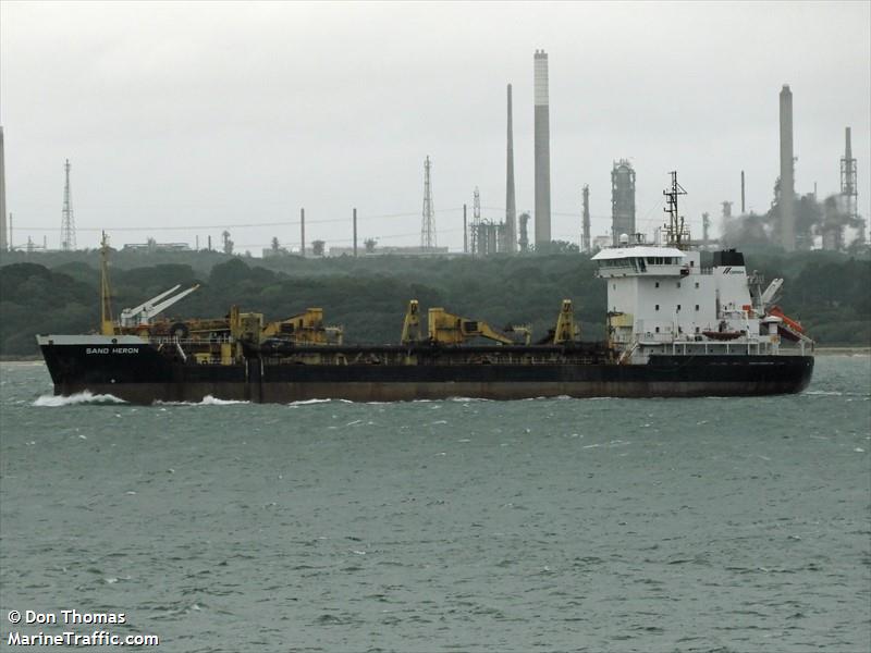 gd 3000 (Hopper Dredger) - IMO 8900701, MMSI 447321000, Call Sign 9KLQ under the flag of Kuwait