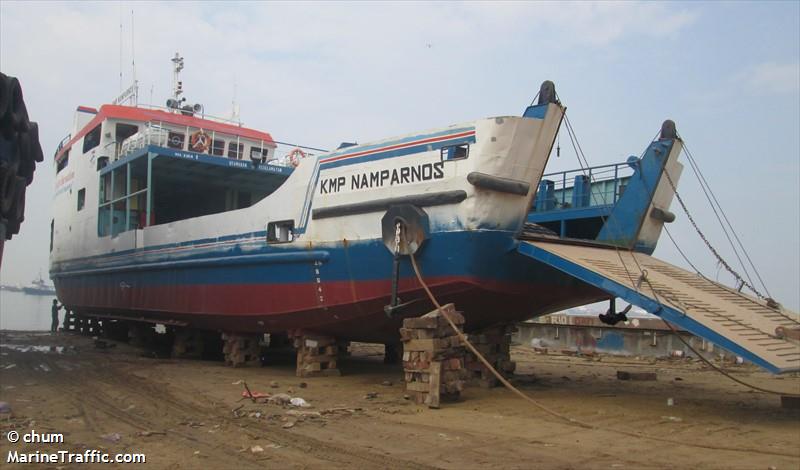 kmp.namparnos (Passenger/Ro-Ro Cargo Ship) - IMO 8998851, MMSI 525883388, Call Sign YB5252 under the flag of Indonesia