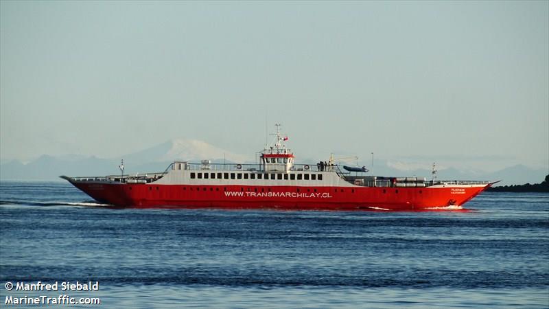 ruende (Passenger/Ro-Ro Cargo Ship) - IMO 9245184, MMSI 725000769, Call Sign CA3179 under the flag of Chile
