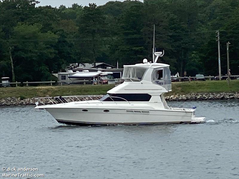 freedom (Pleasure craft) - IMO , MMSI 338121721 under the flag of USA