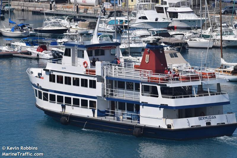 bermudian (Passenger Ship) - IMO 8709638, MMSI 310996115, Call Sign ZCHD8 under the flag of Bermuda