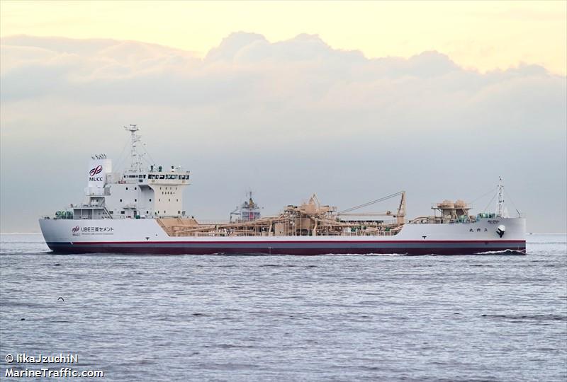 rikkou maru (Cement Carrier) - IMO 9939694, MMSI 431019924, Call Sign JD5126 under the flag of Japan